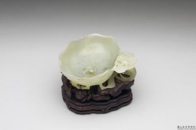 图片[2]-Jade water holder in the shape of a lotus leaf with turtle decoration, Song to Yuan dynasty (960-1368)-China Archive